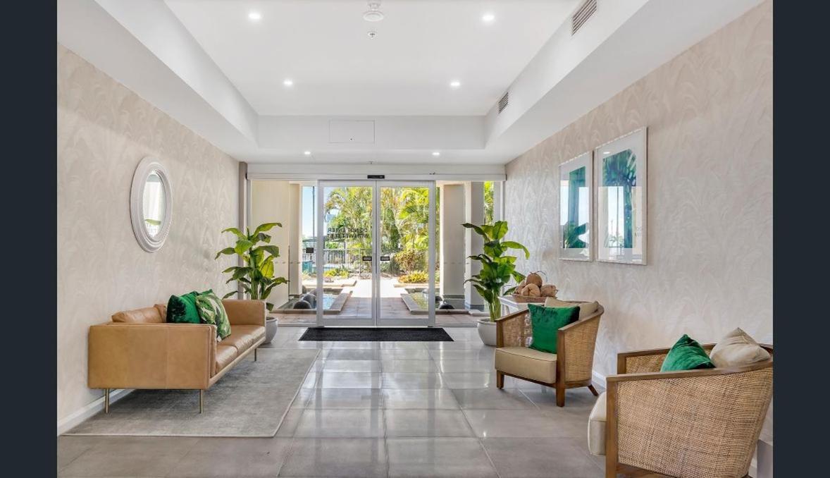 The Pinnacle Apartments ゴールドコースト エクステリア 写真