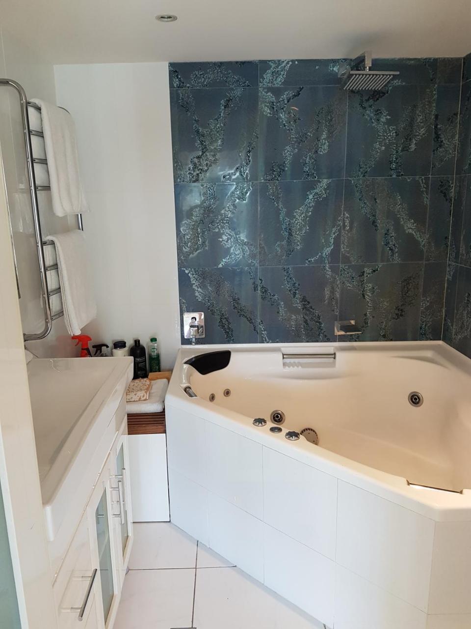 The Pinnacle Apartments ゴールドコースト エクステリア 写真